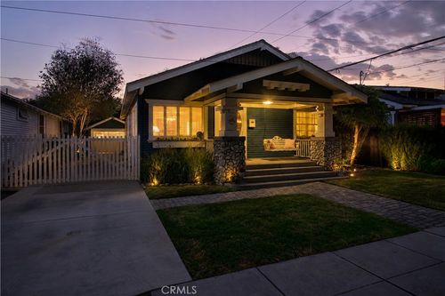 417 Orizaba Ave, Long Beach, CA, 90814-1321 | Card Image