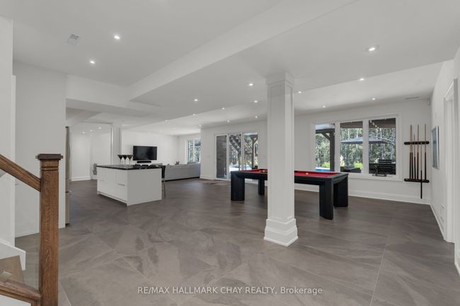105 Mennill Dr, House other with 4 bedrooms, 4 bathrooms and 9 parking in Minesing ON | Image 23