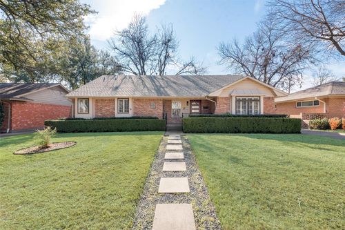 6338 Town Hill Ln, Dallas, TX, 75214-2045 | Card Image