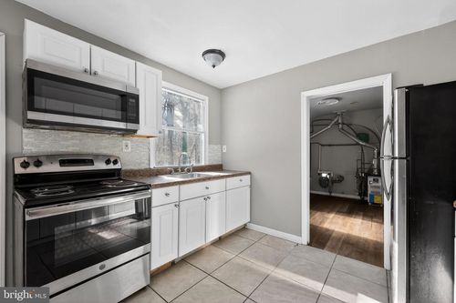 17 Bonnie Ln, Willingboro, NJ, 08046-1629 | Card Image