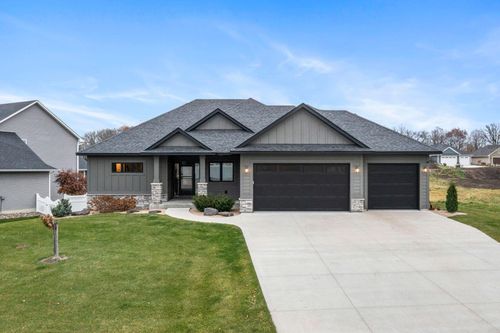 603 Eastland Ave Se, New Prague, MN, 56071-3801 | Card Image