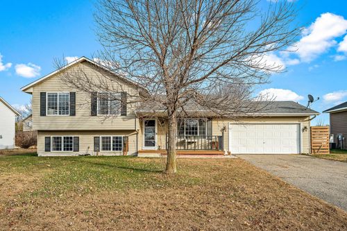 509 Lindsey Ln, Belle Plaine, MN, 56011-2169 | Card Image