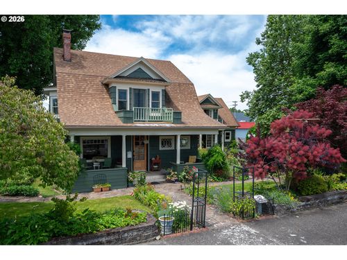 717 N 3rd Ave, Stayton, OR, 97383-1761 | Card Image