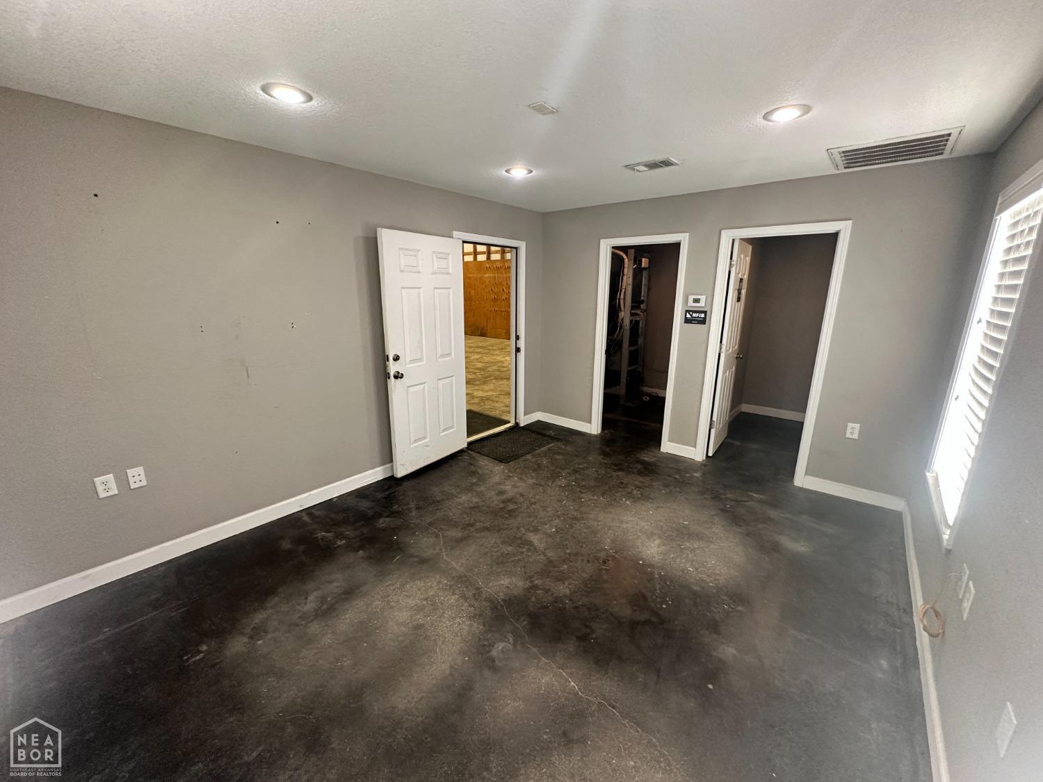 Commercial Sale in Jonesboro 5