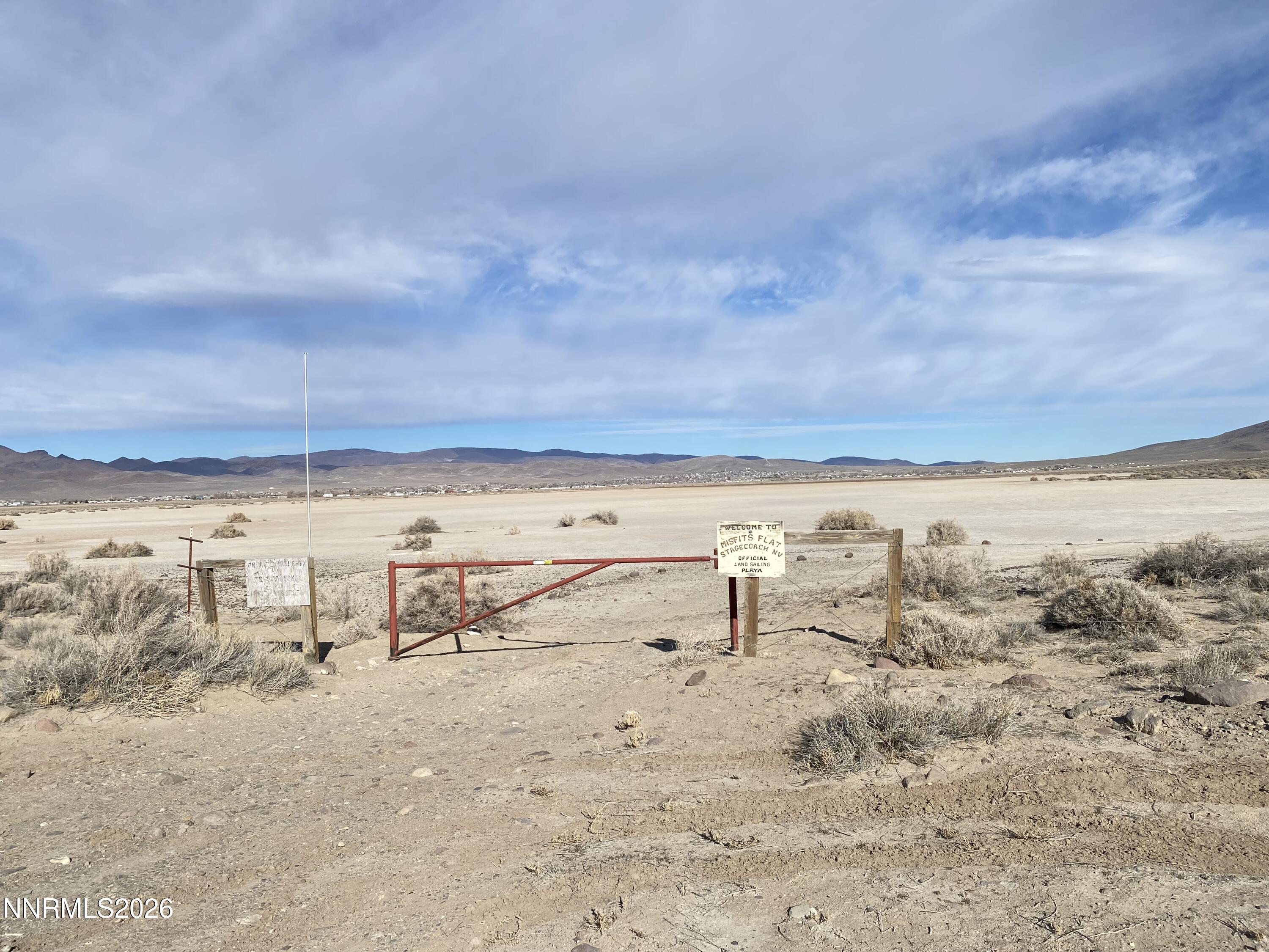 Land in Stagecoach 2