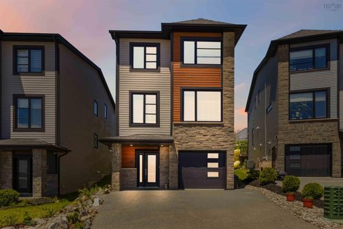 62 Hadley Cres, Halifax, NS, B3P | Card Image