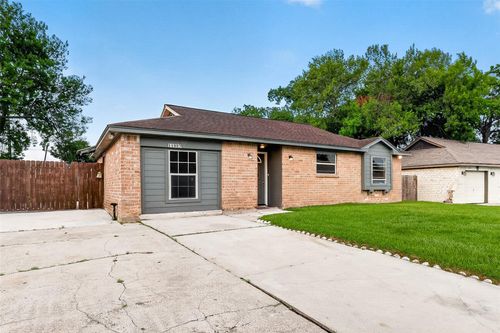11927 Flushing Meadows Dr, Houston, TX, 77089-6323 | Card Image
