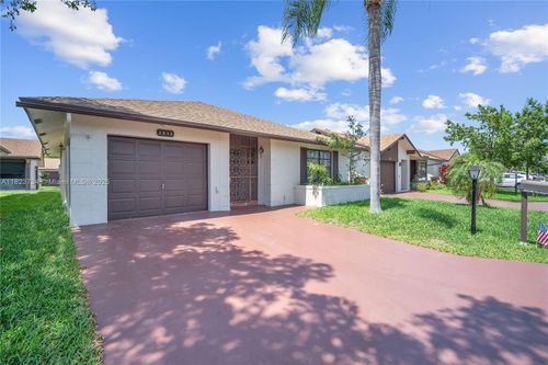 2035 15th Ct, Deerfield Beach, FL, 33442-6141 | Card Image