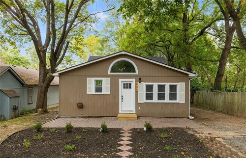 506 E Lexington Ave, Independence, MO, 64050-3009 | Card Image
