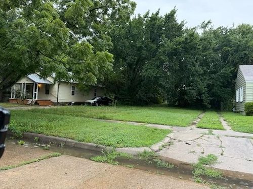 1527 N Ash, Wichita, KS, 67214 | Card Image
