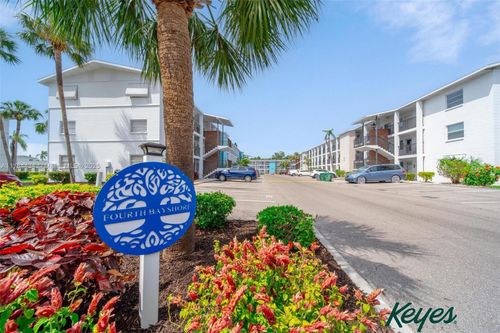 b2-2113 Canal Dr, BRADENTON, FL, 34207-4524 | Card Image