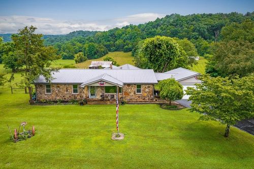 1653 Lester Flatt Rd, Sparta, TN, 38583-2553 | Card Image