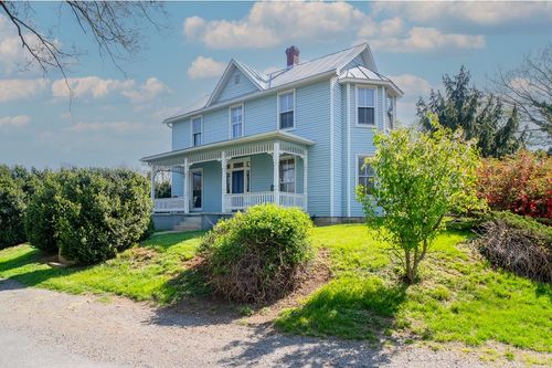 133 W Springbrook Rd, Broadway, VA, 22815-9527 | Card Image