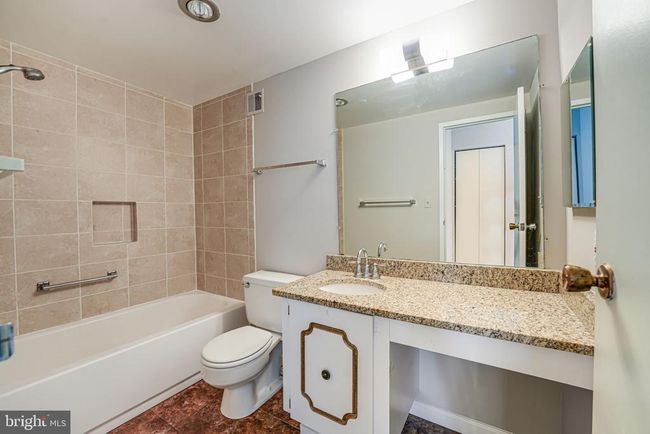 APT-1514 - 5500 Holmes Run Pkwy, Condo with 1 bedrooms, 2 bathrooms and null parking in ALEXANDRIA VA | Image 10