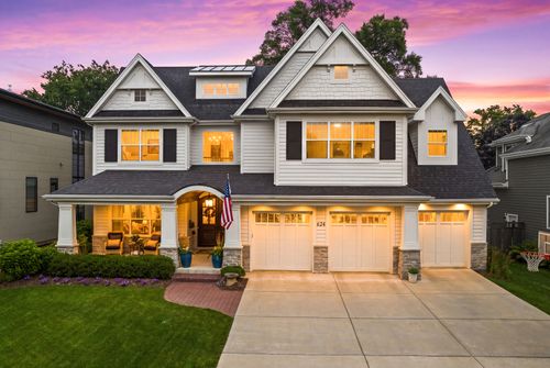 624 Wellner Rd, Naperville, IL, 60540-6726 | Card Image