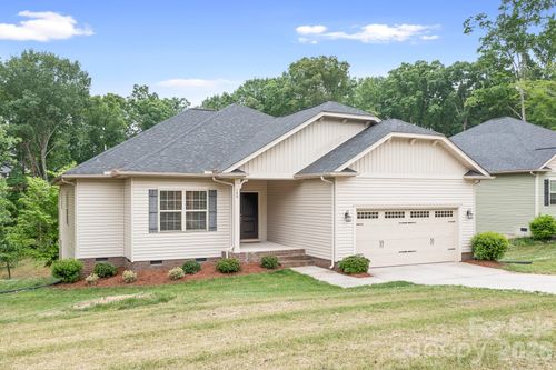 140 Wylie Trl, Statesville, NC, 28677-9806 | Card Image