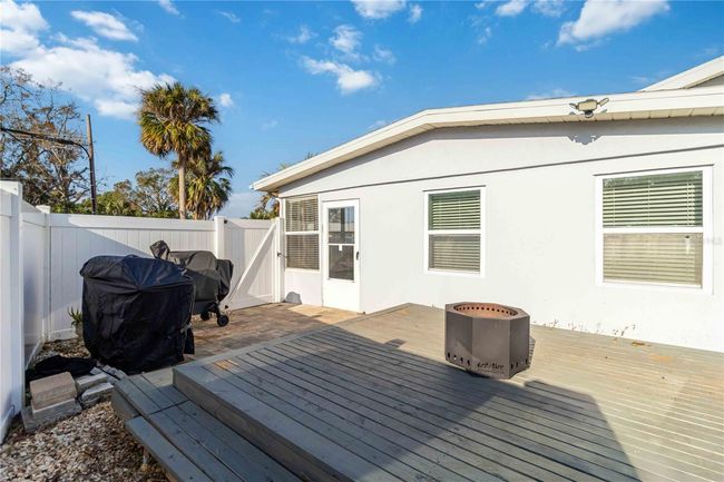 6001 Firefly Ln, House other with 3 bedrooms, 2 bathrooms and null parking in APOLLO BEACH FL | Image 37