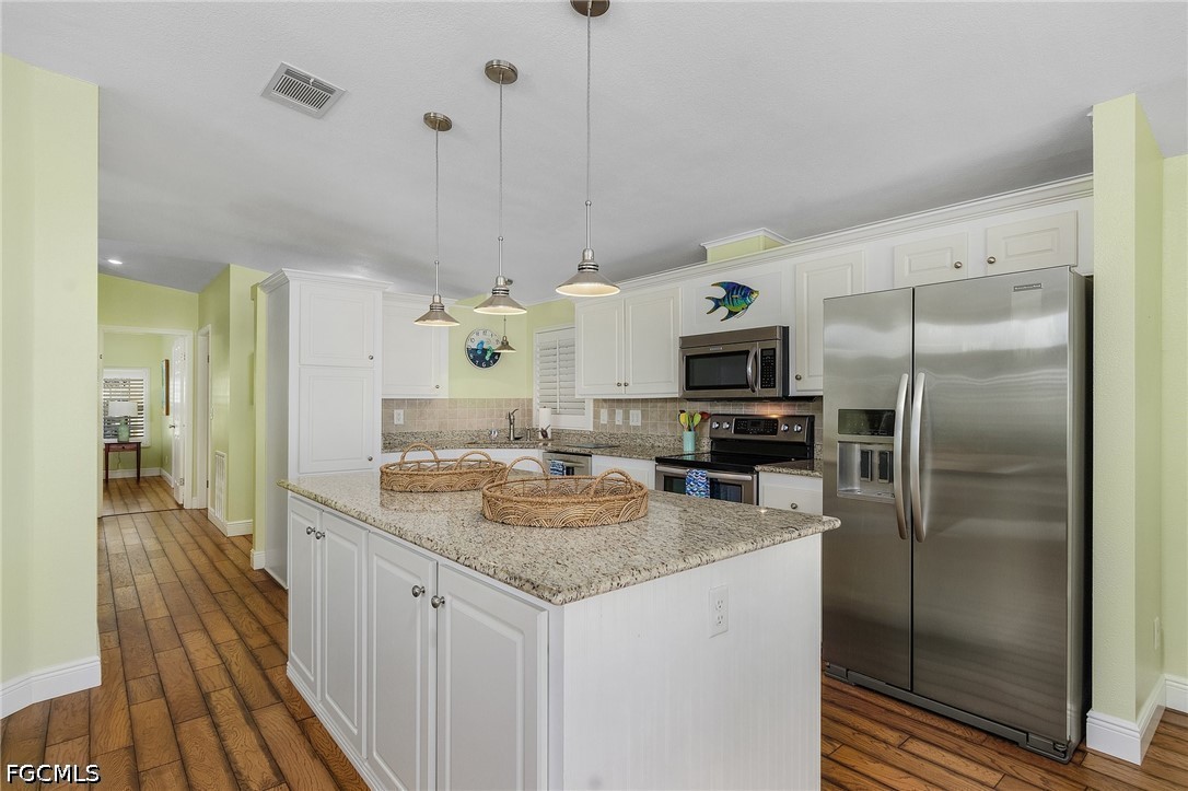 Residential Lease in St James City 5