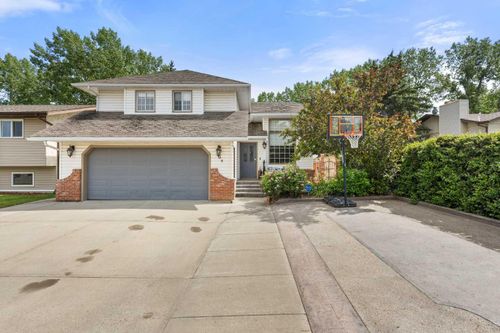 94 Balsam Crescent, Olds, AB, T4H1K9 | Card Image