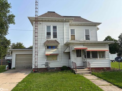 518 Central Ave E, Hampton, IA, 50441-2049 | Card Image