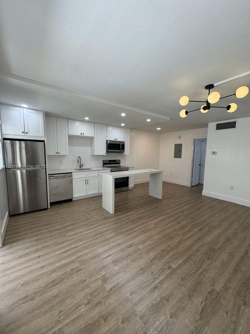 apt-110w-1720 Cleveland St, Hollywood, FL, 33020-2804 | Card Image