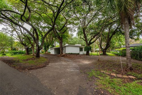 12725 Sw 80th Ave, Pinecrest, FL, 33156-6026 | Card Image