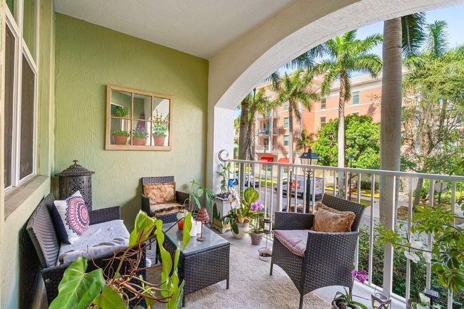 APT-201 - 804 E Windward Way, Condo with 3 bedrooms, 2 bathrooms and null parking in Lantana FL | Image 17