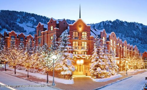 jan23-30-feb6-13-315 E Dean Street, Aspen, CO, 81611 | Card Image