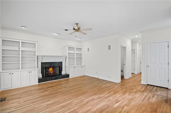 1021 Oakpointe Pl, House other with 4 bedrooms, 4 bathrooms and null parking in Dunwoody GA | Image 13