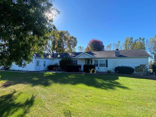 12046 County Road 44, Millersburg, IN, 46543-9452 | Card Image