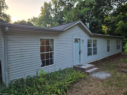 1966 S Lake Dr, Asheboro, NC, 27205-1051 | Card Image