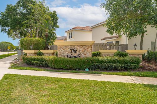 6824 Long Key St, Lake Worth, FL, 33467-7640 | Card Image