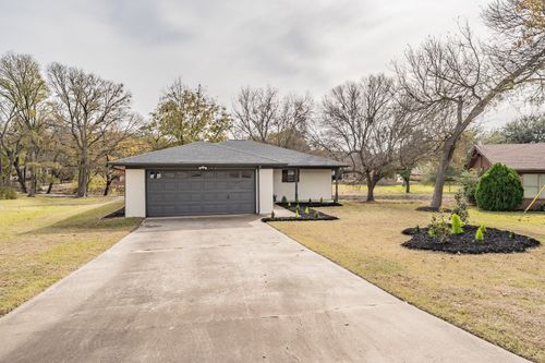 5613 Pecos Ct, Granbury, TX, 76049-5273 | Card Image