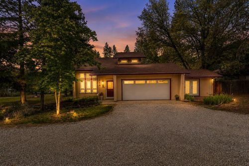 144 Worden Way, Grants Pass, OR, 97527-4856 | Card Image