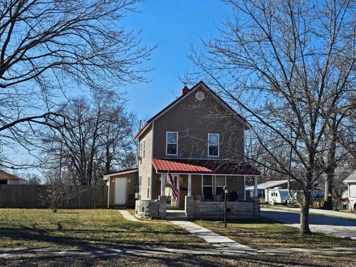 705 N Myrtle St, Pierce City, MO, 65723-1020 | Card Image
