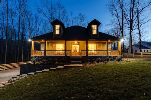 1073 Split Rail Cir, Kingston Springs, TN, 37082-5118 | Card Image