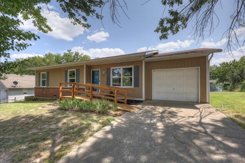 1308 Kimberly Ln, Carthage, MO, 64836-3938 | Card Image