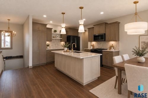 2105 S Red Oak Ave Avenue, Sioux Falls, SD, 57110-6856 | Card Image
