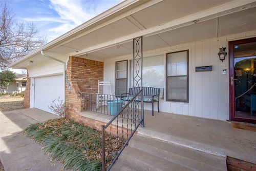 9804 Chesterton Pl, Oklahoma City, OK, 73120-3611 | Card Image