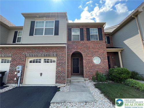 637 Mulberry Dr, Nazareth, PA, 18064-8680 | Card Image