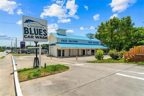 605 N Wall St, Calhoun, GA, 30701-1947 | Card Image