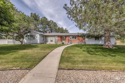 2371 Sw 2nd Ave, Ontario, OR, 97914-1865 | Card Image