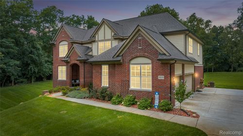 30158 Rosemond Ct, Franklin, MI, 48025-1424 | Card Image
