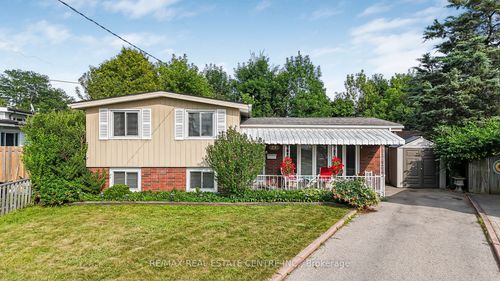 23 Coral Dr, Hamilton, ON, L8V2N4 | Card Image