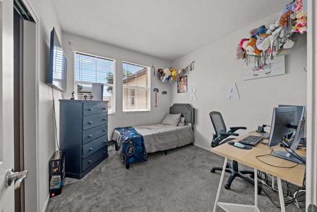 733 Anchor Cv, Townhouse with 2 bedrooms, 3 bathrooms and 2 parking in San Diego CA | Image 28