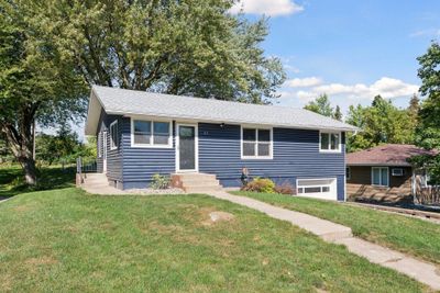 413 Angel Avenue Nw, House other with 2 bedrooms, 1 bathrooms and null parking in Watertown MN | Image 2