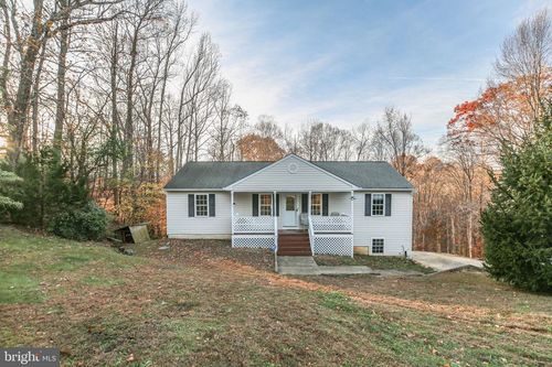 315 Sandy Ridge Rd, FREDERICKSBURG, VA, 22405-3552 | Card Image