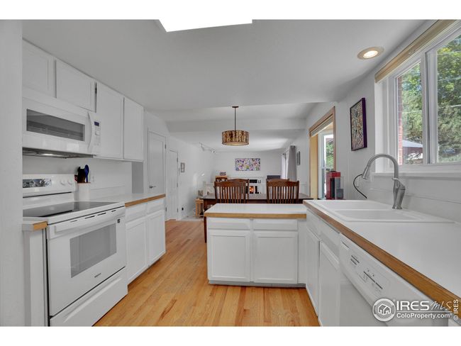 1590 Findlay Way, House other with 5 bedrooms, 3 bathrooms and null parking in Boulder CO | Image 8