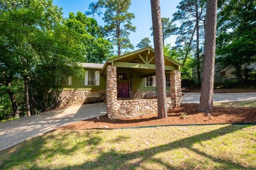 8218 Evergreen Dr, Little Rock, AR, 72227-5812 | Card Image