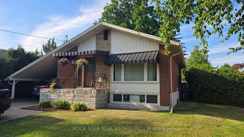 lower-121 Toby Cres, Hamilton, ON, L8T2N9 | Card Image